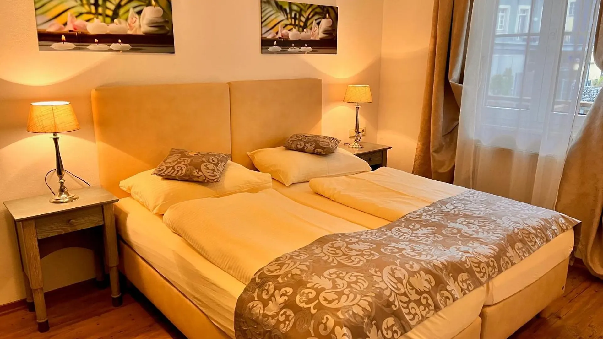 Posthotel Arnold Gunzenhausen 3*,  Německo
